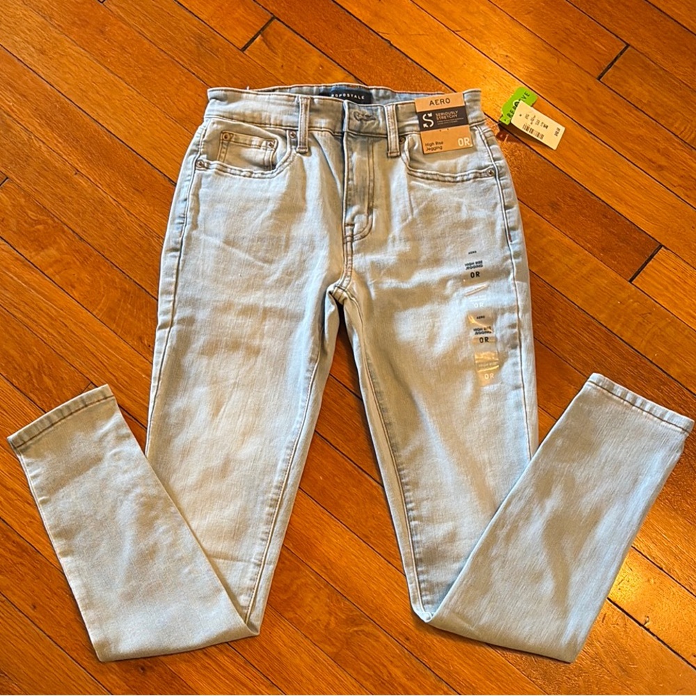 NWT Aeropostale Light Wash High Rise Jegging Jeans